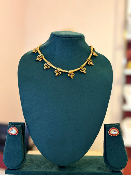 Suvvarna Vallari Necklace Set