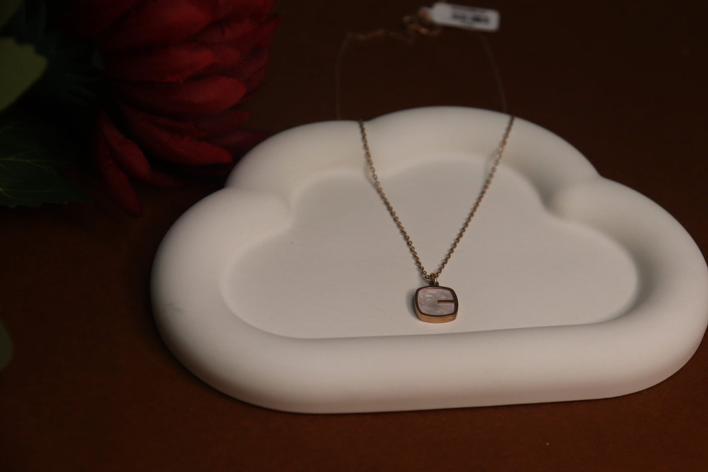 MIDNIGHT CUSHION PENDANT CHAIN