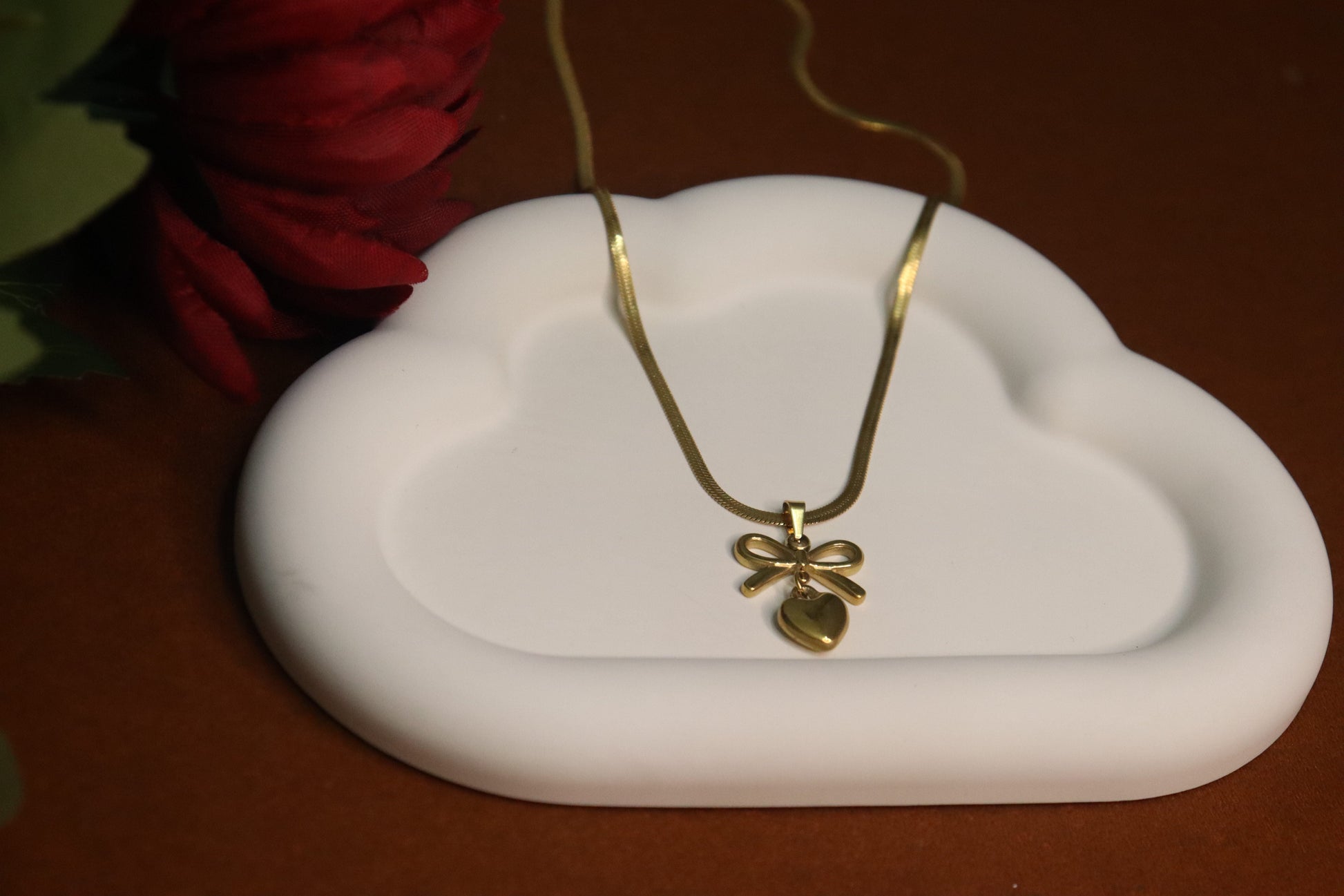 Bowheart Snake Chain by JewelsMuse